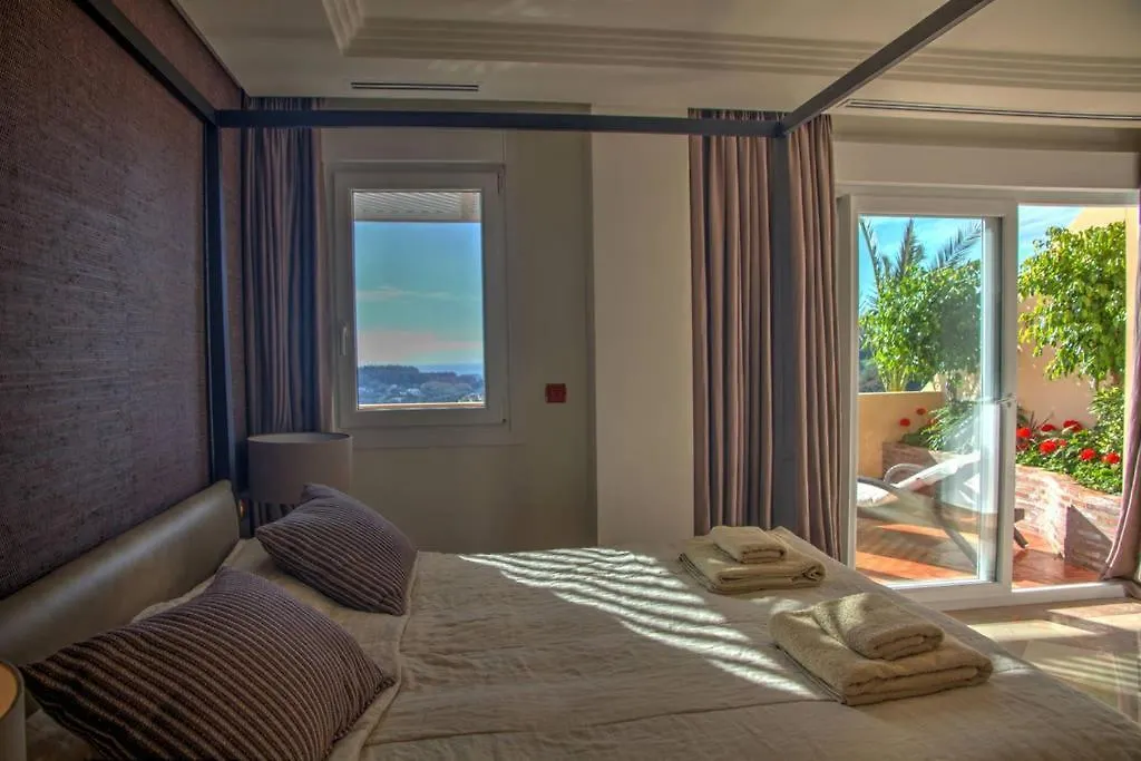 Lovely Duplex Penthouse With Spectacular Sea View Marbella