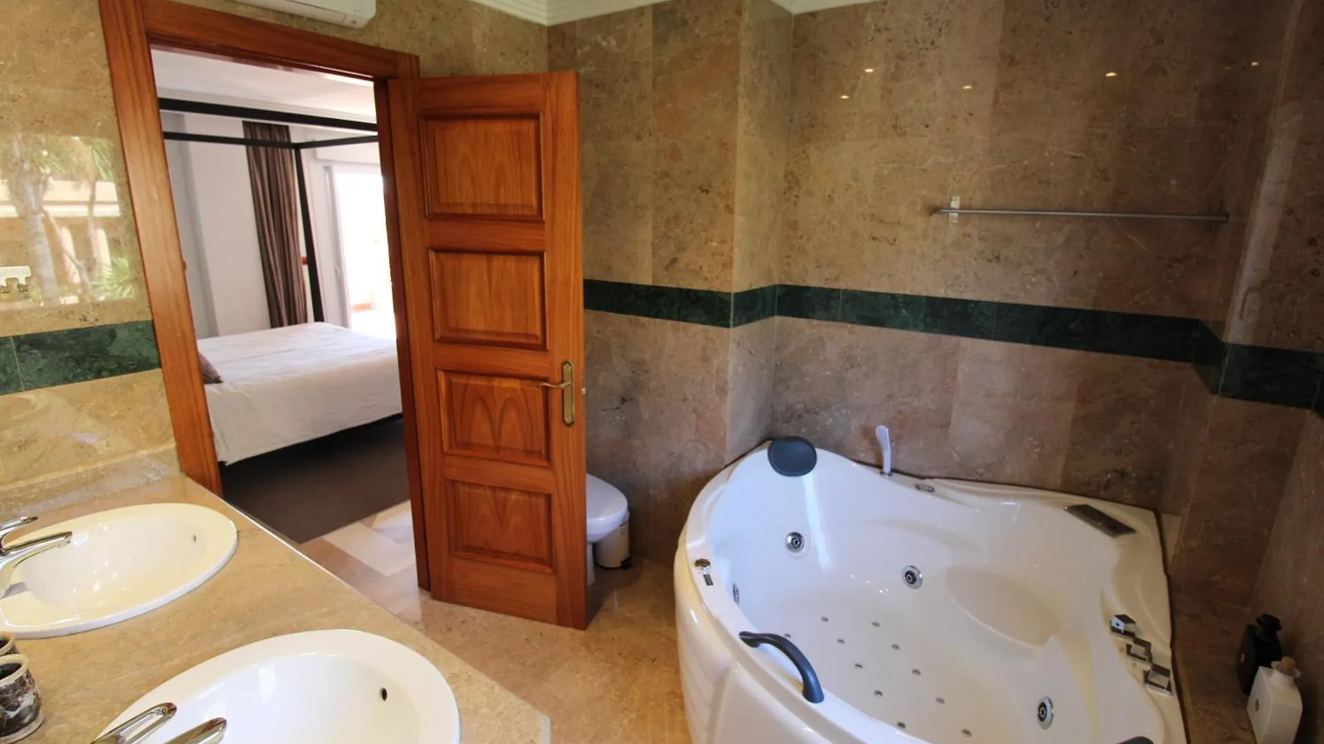 Apartment Lovely Duplex Penthouse With Spectacular Sea View Marbella
