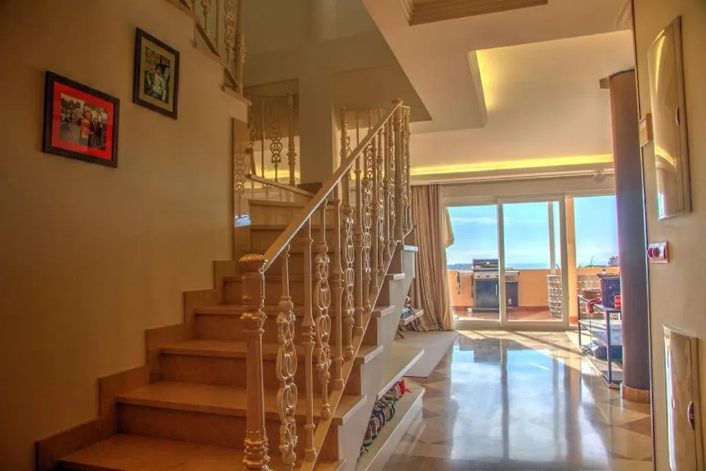 Lovely Duplex Penthouse With Spectacular Sea View Marbella Lägenhet